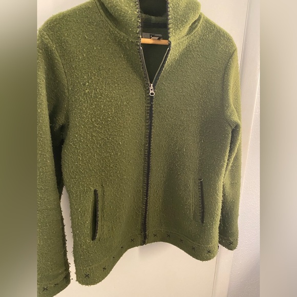 REI fall/winter hoodie jacket (M) - Picture 2 of 4